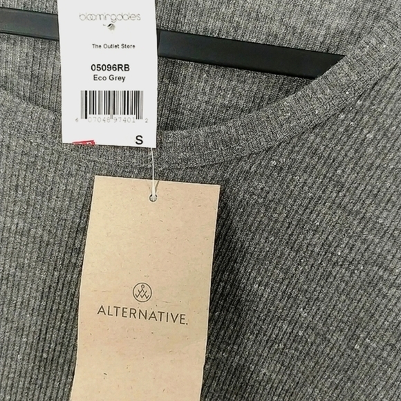 Alternative Eco Grey Long Sleeve Top Size Small - Picture 1 of 2